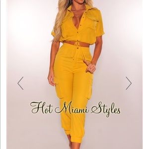 Yellow mustard aka goldfish set -  2 pieces